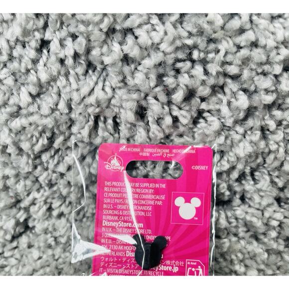 Disney 2025 Top Treats Gummi Hats Donald Duck Scented Magic Key Pin LE 1500 - Picture 7 of 8